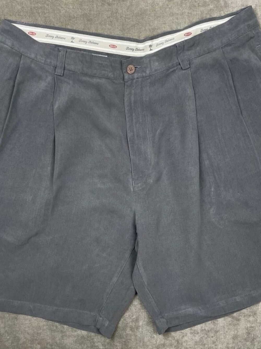 Tommy Bahama Classic RELAX Grey Bermuda Plaid Casual Shorts Men's Size 40